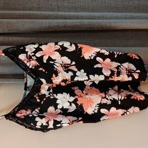 Vince Camuto Tank Top